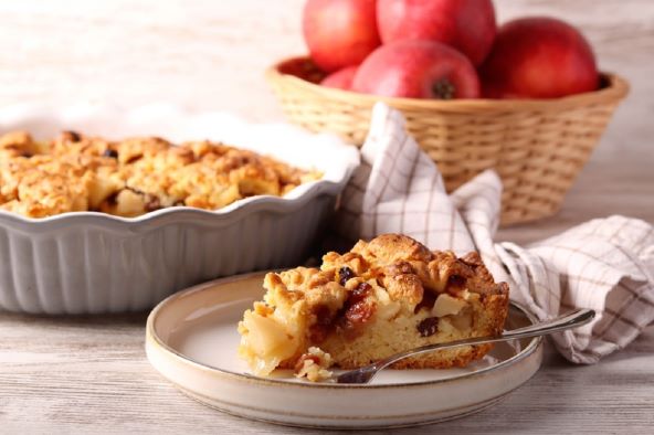Jednostavan recept za sočnu šarlotku s jabukama i jogurtom