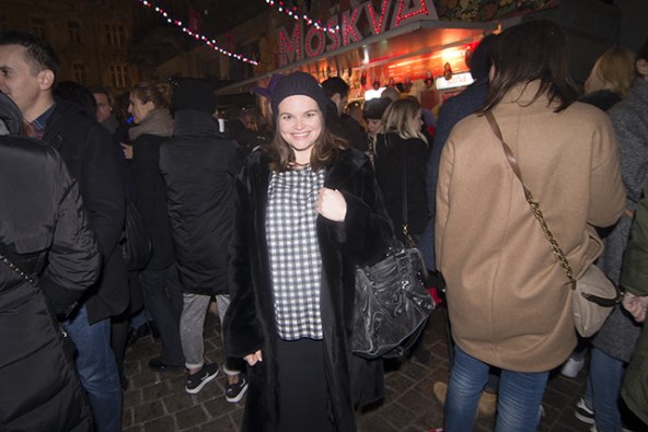 SVI FULIRAJU: Ecija u minici, Nevena u bundi, a Kristinu grije dečko