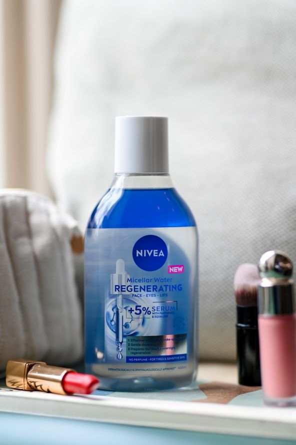 Nivea Regenerating micelarna voda.jpg