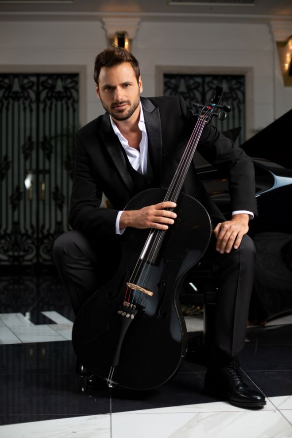 HAUSER_01 (1).jpg