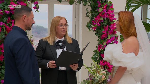 Doris i Igor pred maticarkom.jpg