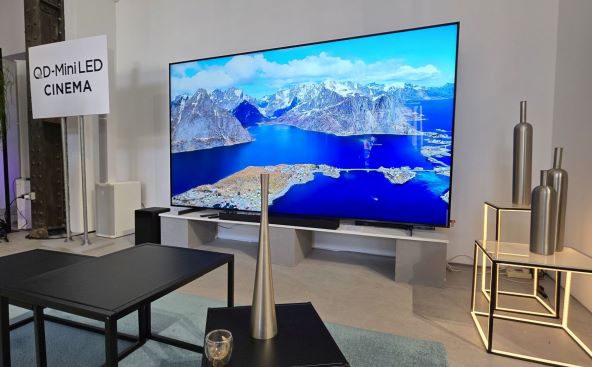 TCL C7K serija (4).jpg