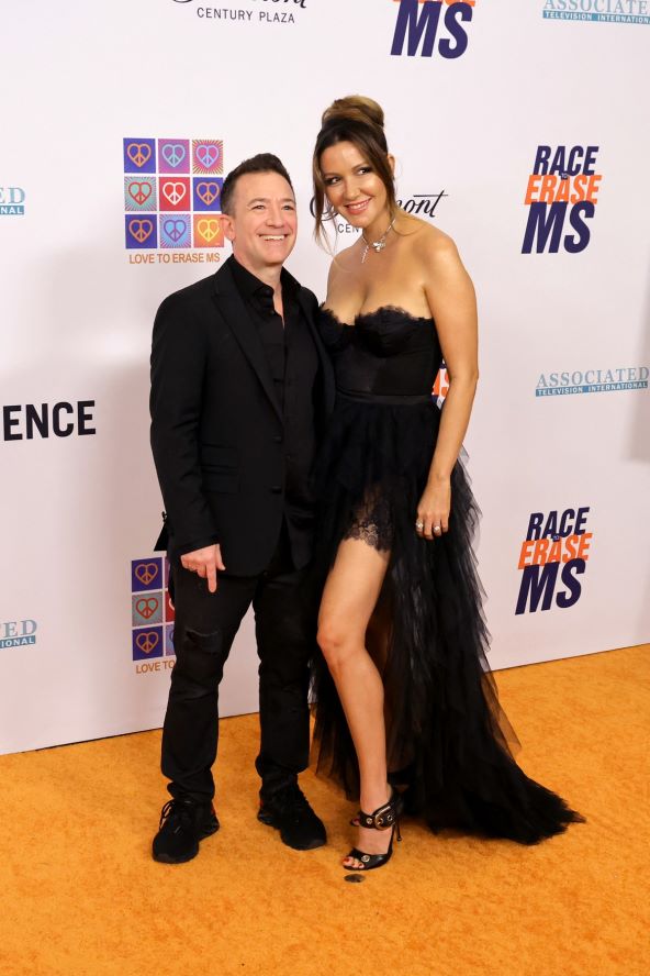 David Faustino Lindsay Bronson