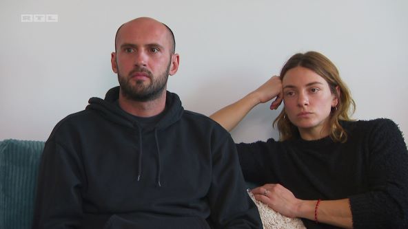 Marko i Irma slusaju Krisitnu.jpg