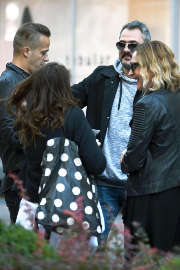 Domaći glumac lijepo vrijeme iskoristio za šetnju u društvu prijatelja