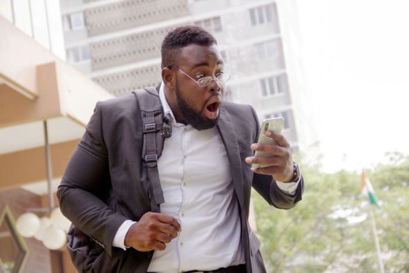 Afrika pametni telefon (1).jpg