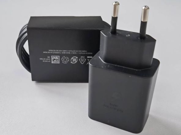 UNIVERZALNI PUNJAČ: Za najčešće korištene elektroničke uređaje