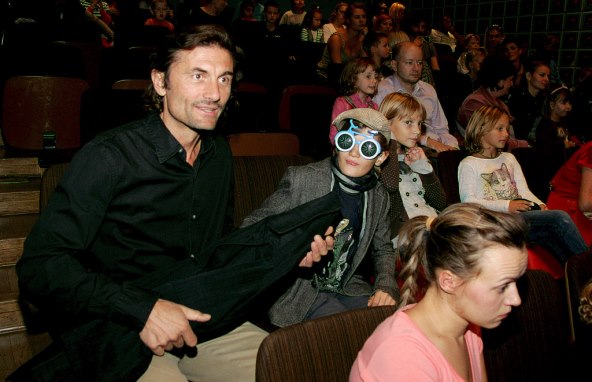 Lejla Filipović sina Armana upoznala sa zečicom Miffy