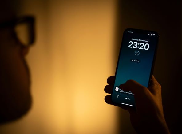 Apple iPhone (2).jpg