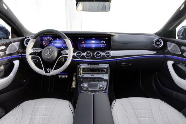 MERCEDES CLS: Uz automatsko parkiranje može sam zakočiti ako vozač ne reagira