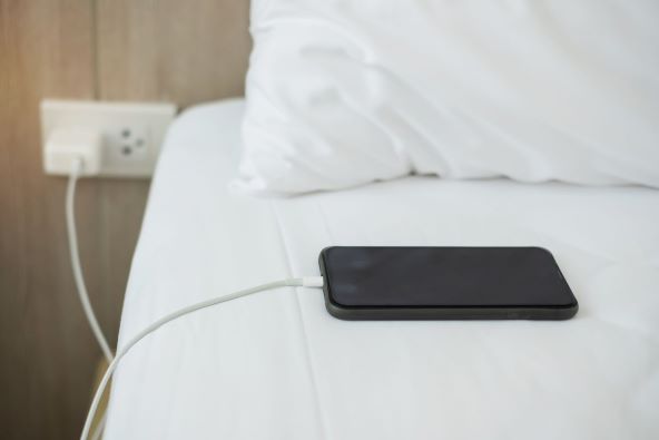 KADA I KAKO? Punite li bateriju mobitela baš na ispravan način