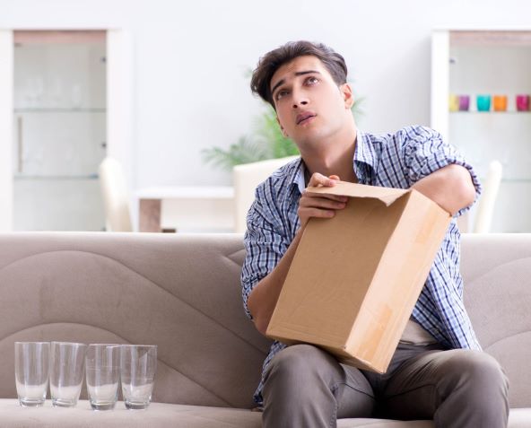 UPOZNAJTE SE S DROPSHIPPINGOM  Koliko je i je li uopće opasan za one koji kupuju online?