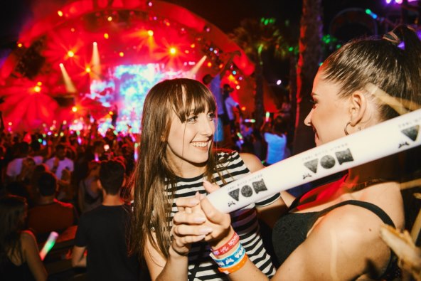 VRUĆE LJETNE NOĆI Renata Sopek partijala do zore