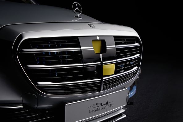 Mercedes-Benz S-klasa autonomna samostalna voznja (6).jpg
