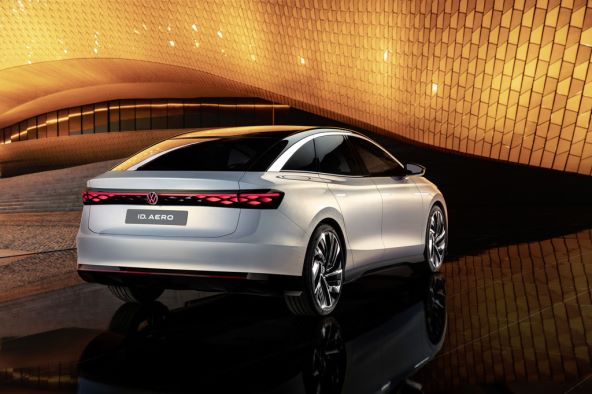 Volkswagen ID. Aero (4).jpg