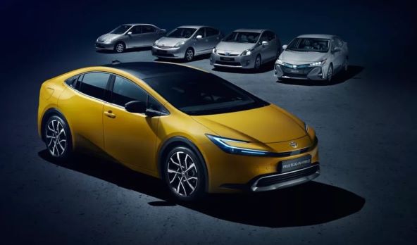 NOVI PRIUS PLUG-IN HYBRID ELECTRIC: Pokreće novu eru mobilnosti