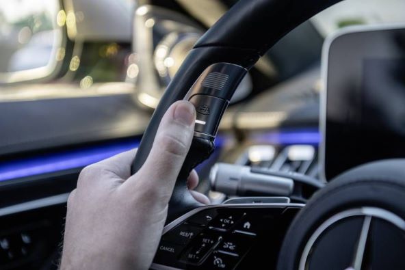 Mercedes-Benz S-klasa automatizirana voznja samostalna autonomna (1).jpg