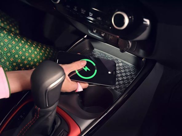 Toyota Aygo X (10).jpg