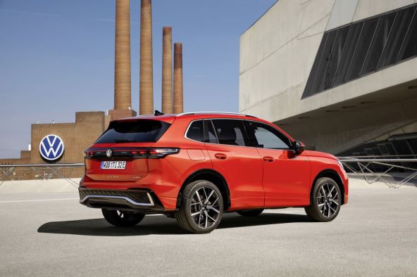 Volkswagen Tiguan (4).jpg