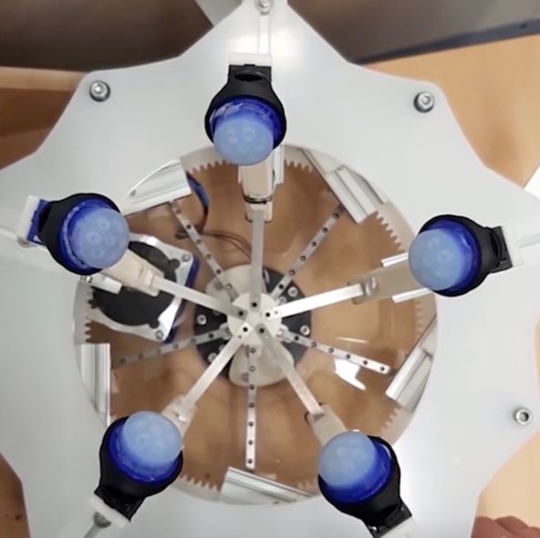 Robot otkriva rak dojke (3).jpg