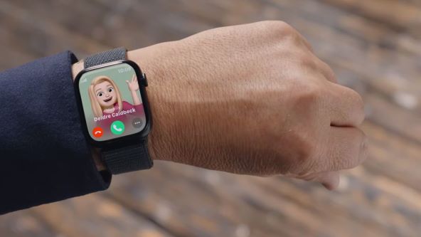 APPLE ISTRAŽUJE PROBLEM S DUHOVIMA: Lažni dodiri po pametnom satu