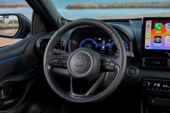 Toyota Yaris (4).jpg