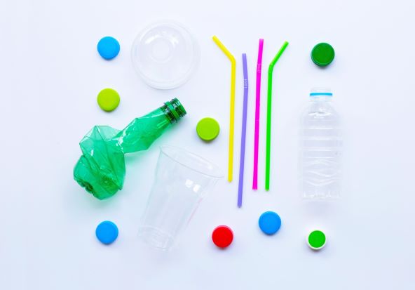 OCEAN PLASTIC SURVEY Mobilna aplikacija spašava ocean od plastike