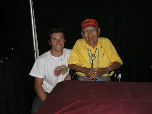 SAMSUNG PREDSTAVIO ROBUSNI TELEFON: Može izdržati pad s visine do 1,5 metara