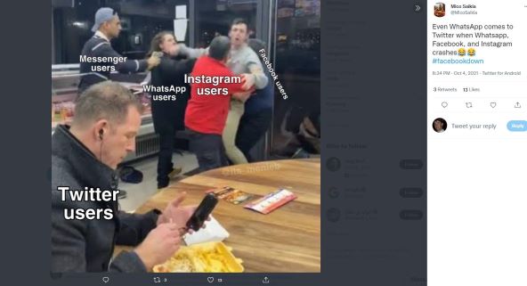 #facebookdown (25)