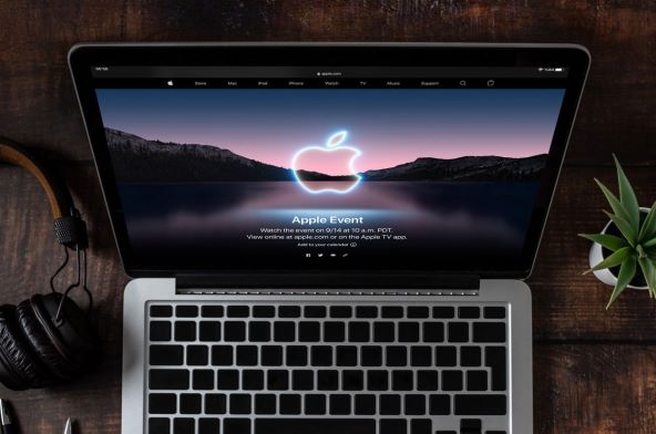 Apple MacBook Pro (1)