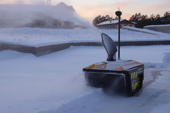 Snowbot S1 (1).jpg