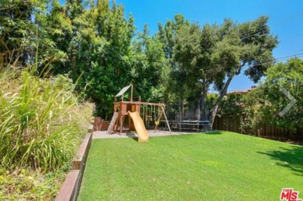 FINANCIJSKI PROBLEMI Poznata pjevačica prodaje luksuznu vilu