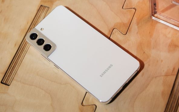 Samsung Galaxy S22+.jpg