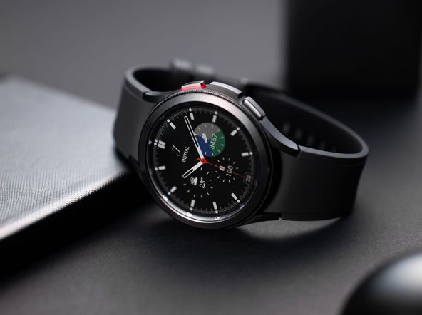 Samsung Galaxy_Watch4_main5.jpg
