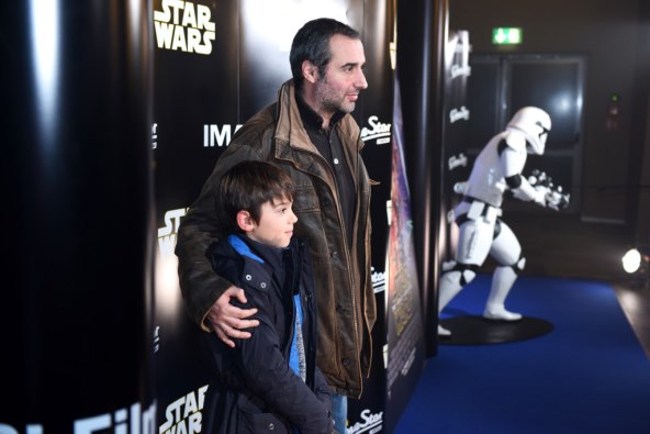 Enes Vejzović, Hrvoje Čermak i Rene Bitorajac izveli sinove na premijeru Star Warsa