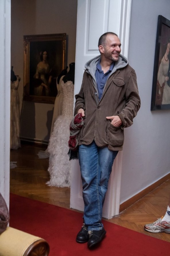 Pametna narukvica koja se pricvršcivanje na cipele ili ogrlice