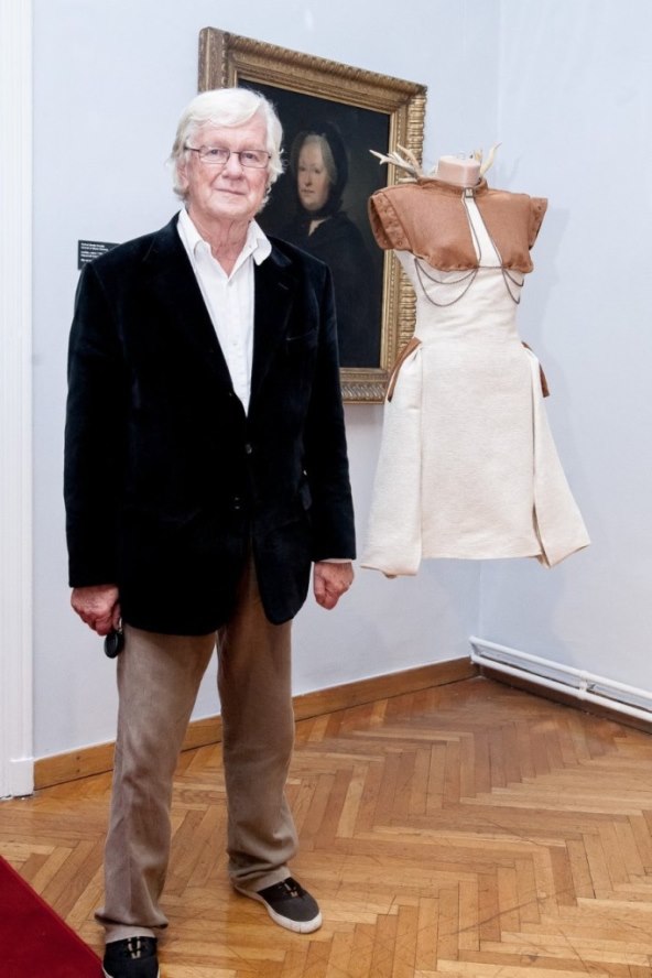 Pametna narukvica koja se pricvršcivanje na cipele ili ogrlice