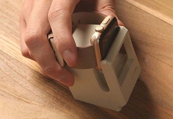 Retro Charging Dock Holder (1).jpg