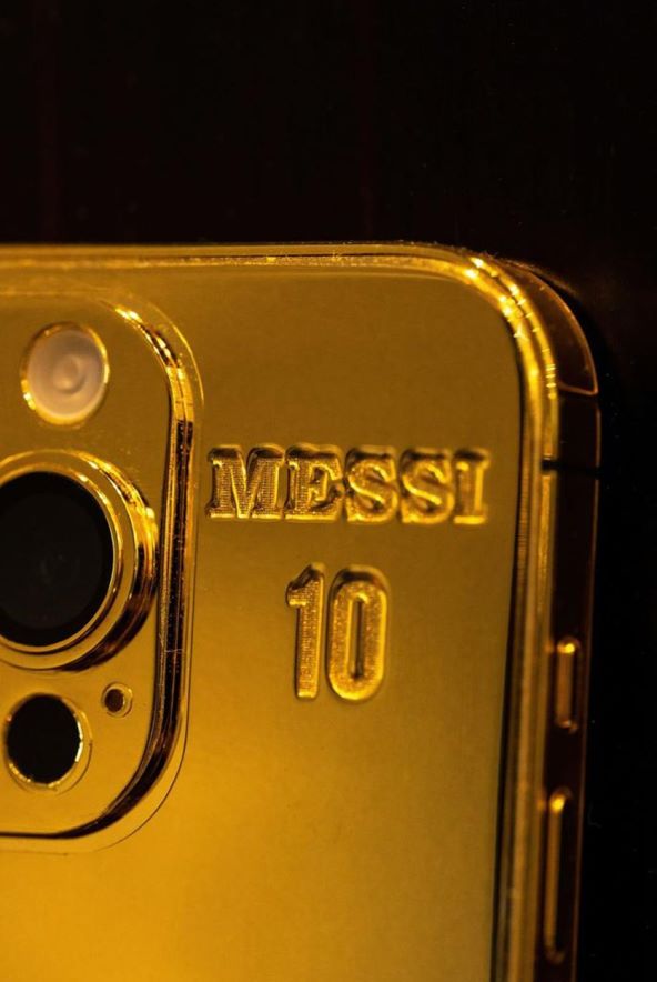 Zlatni Apple iPhone 14 Pro Messi Argentina (2).jpg