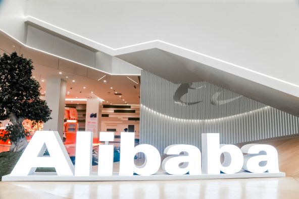 CHATGPT RIVAL: I Alibaba ima konja za AI utrku