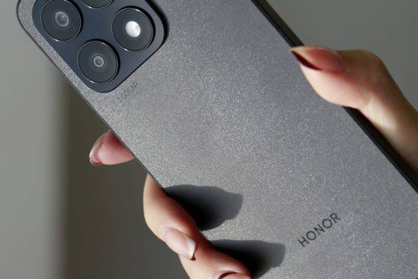 HONOR X8a (1).jpg