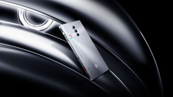 REDMAGIC 8S Pro Platinum (10).jpg