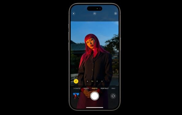 Apple iPhone 15 Pro Max (3).jpg