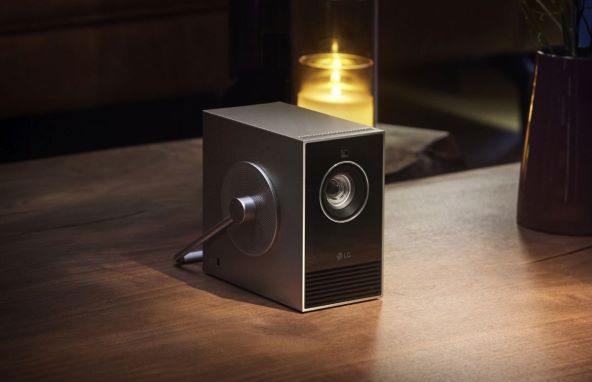 LG-CineBeam-Qube_1.jpg