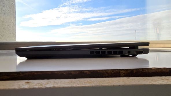 Asus Zenbook Duo UX8406 (26).jpg