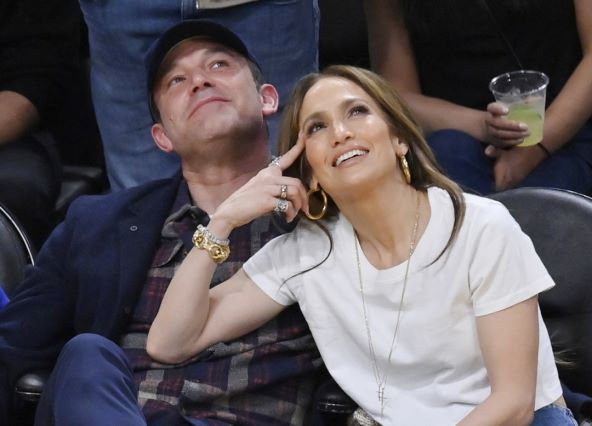 jennifer-lopez-ben-affleck-profimedia-0857556369-1080x778.jpg