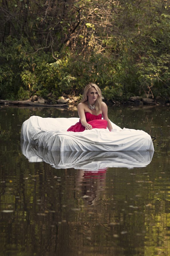 Neda Parmać dočarala emocijama nabijenu pjesmu "Dajte da se probudim"