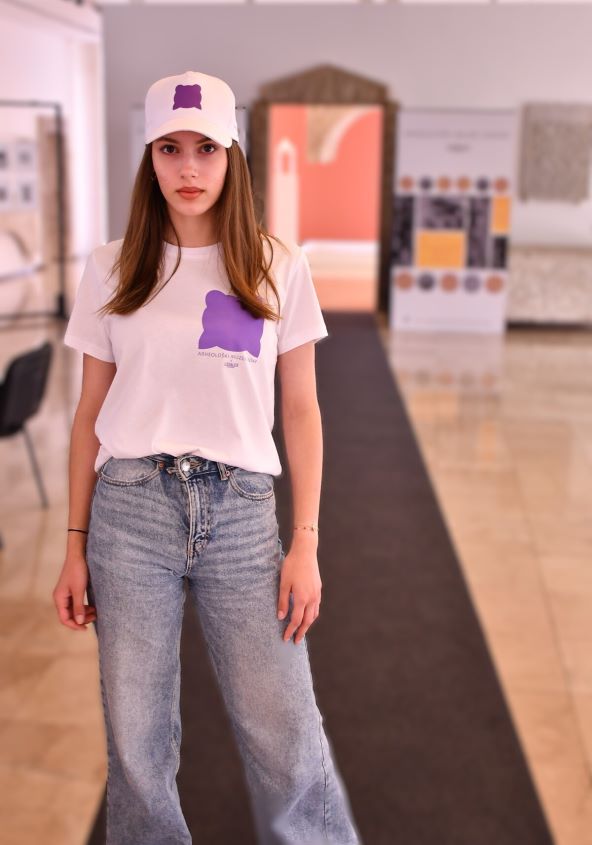 Dizajnerska kolekcija suvenira LEXALE i Arheoloski muzej Zadar (15).jpg