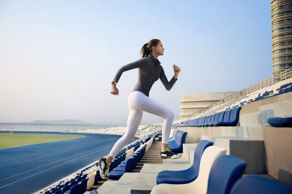MKT_Seiya_Creative shot_ Stair climbing_White_JPG-RGB _EN _20250428.jpg