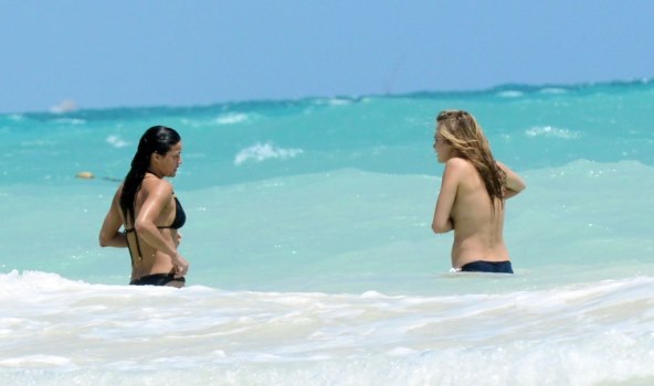 Michelle Rodriguez i Cara Delevingne u ljubavnom zanosu 